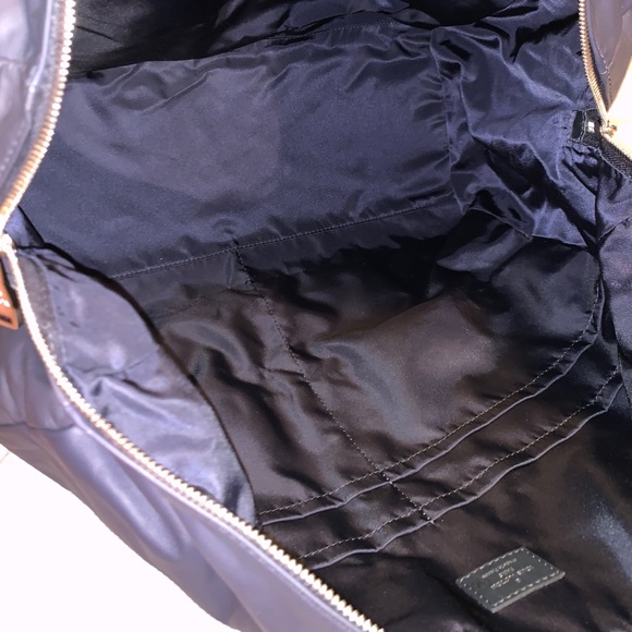 LV Calfskin Gaston V Start MM - Guaranteed Auth! - Picture 5 of 7